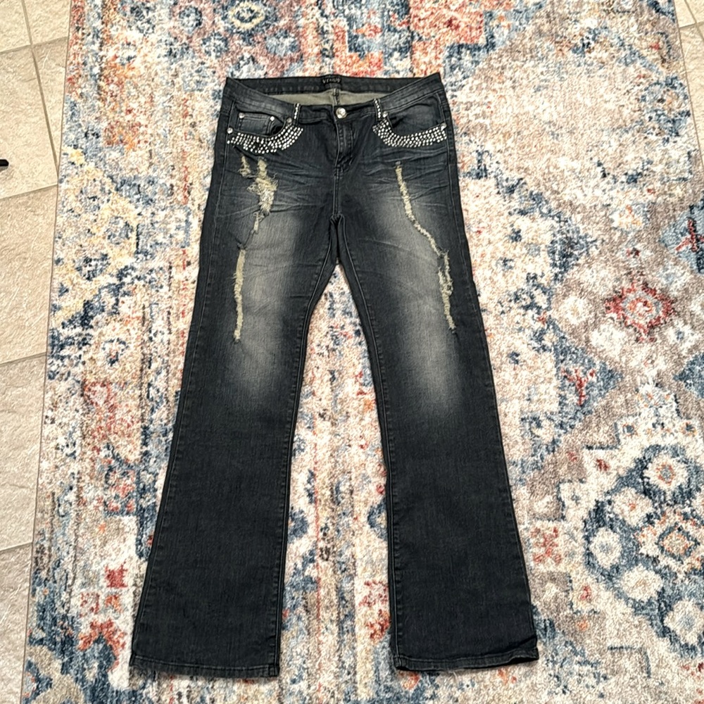 Venus Embellished Saco Boot jeans long inseam